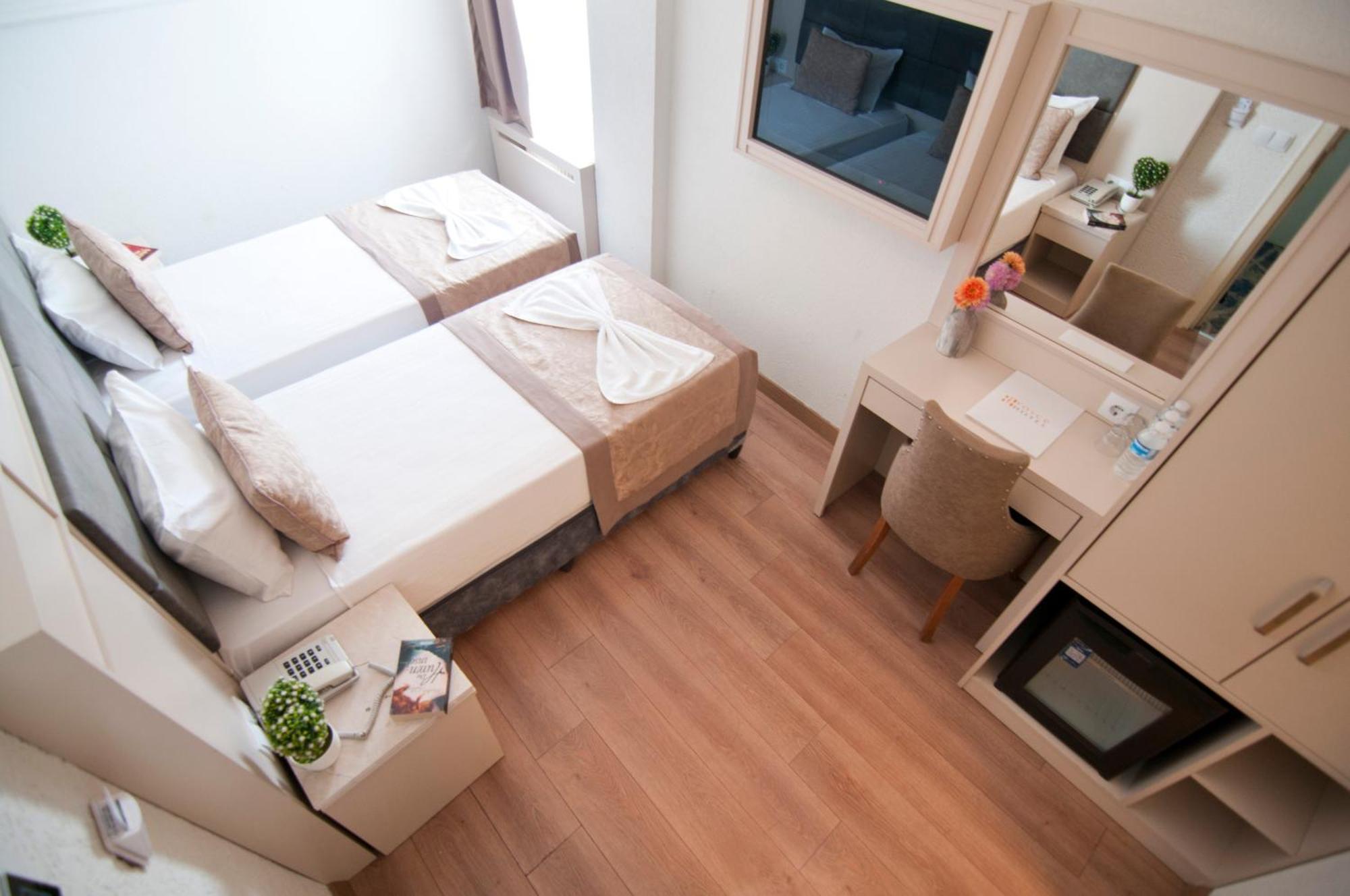 Royce Hotel Истанбул Екстериор снимка