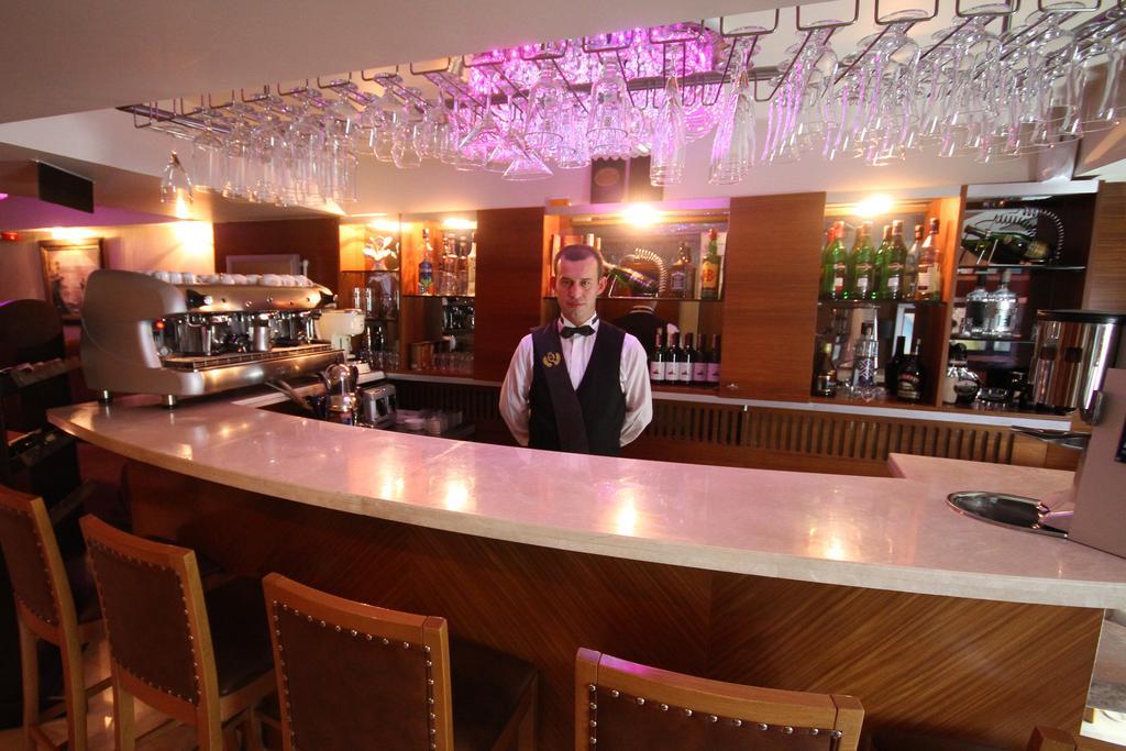Royce Hotel Истанбул Екстериор снимка