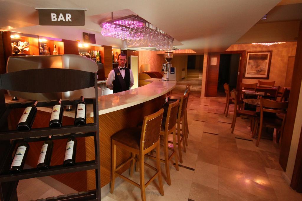 Royce Hotel Истанбул Екстериор снимка