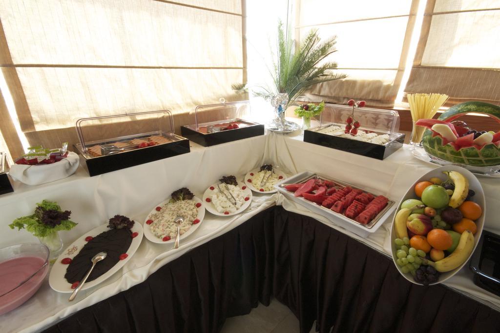 Royce Hotel Истанбул Екстериор снимка